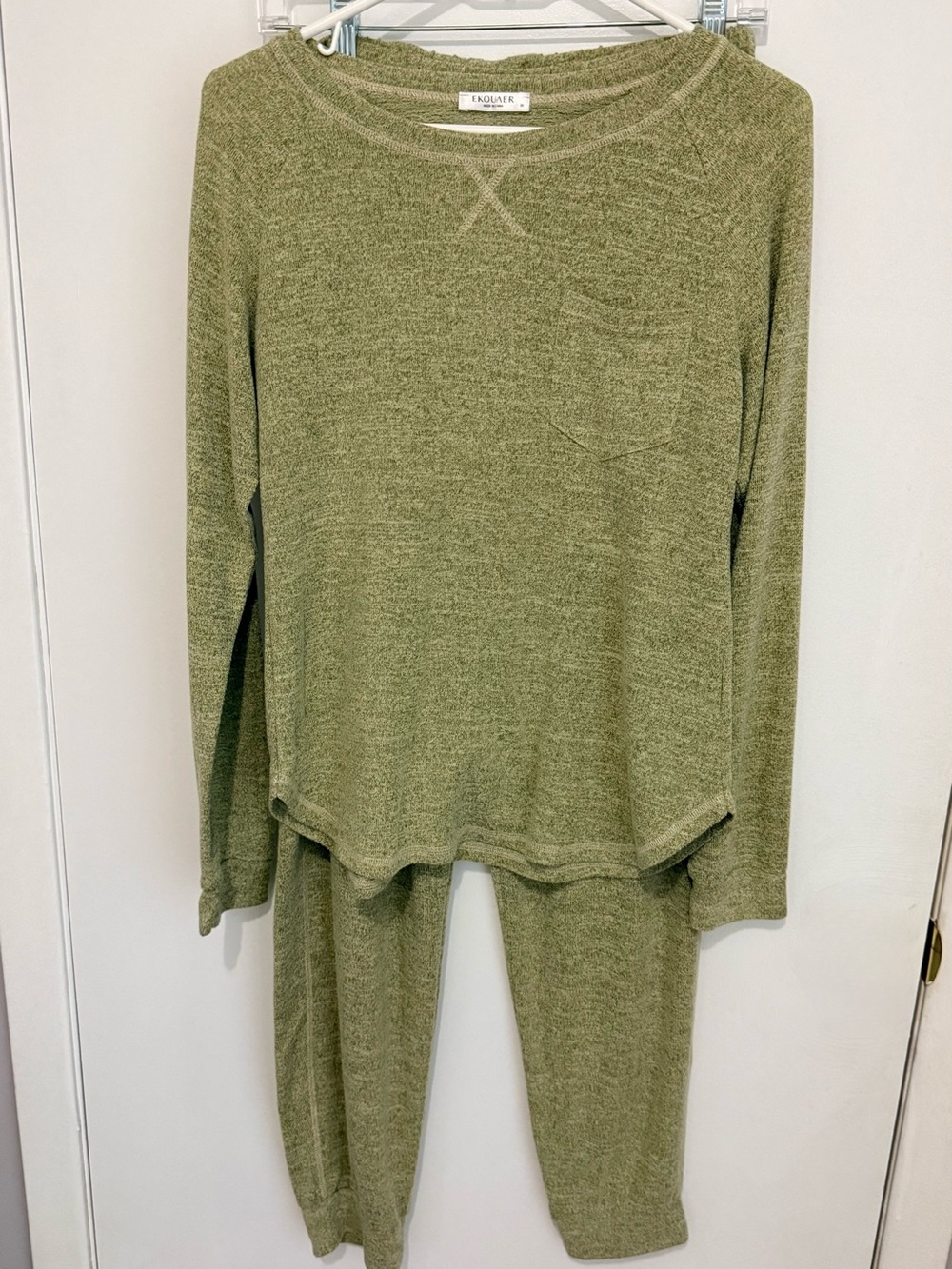 Ekouaer Olive Green Long Sleeve Pajama Set Women’s M